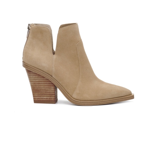 Vince Camuto Gwenola Ankle Boot - Picture 2 of 7